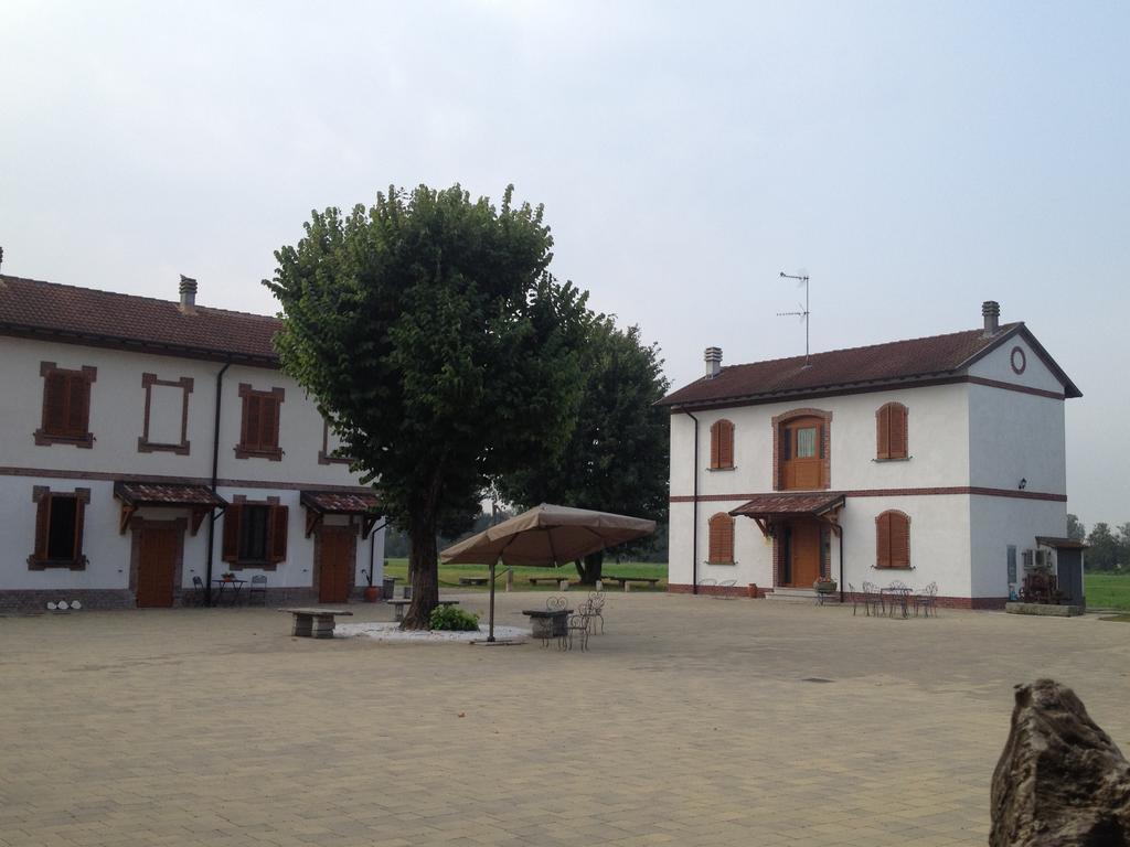 מג'נטה Bed And Breakfast Azienda Agricola Cascina Salazzara מראה חיצוני תמונה
